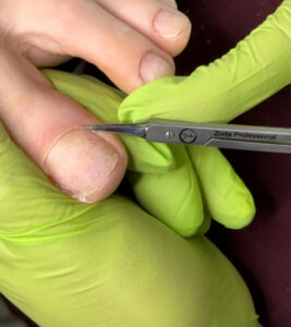 Scopri di più sull'articolo Preparazione unghie naturali: passaggi essenziali per unghie perfette